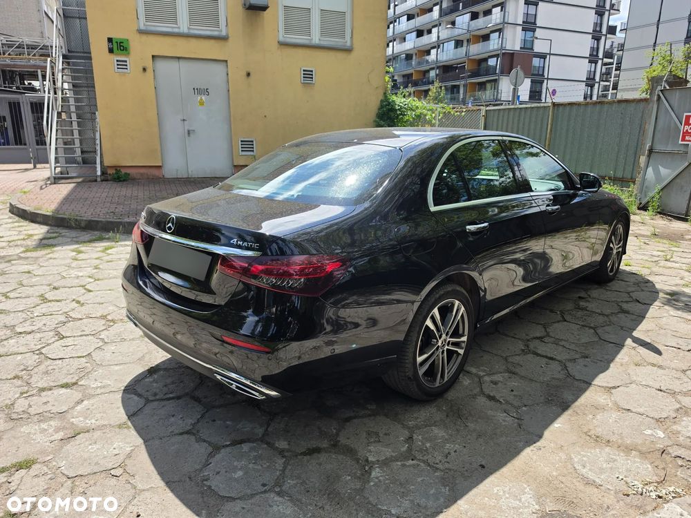 Mercedes-Benz Klasa E 220 d 4-Matic - 4