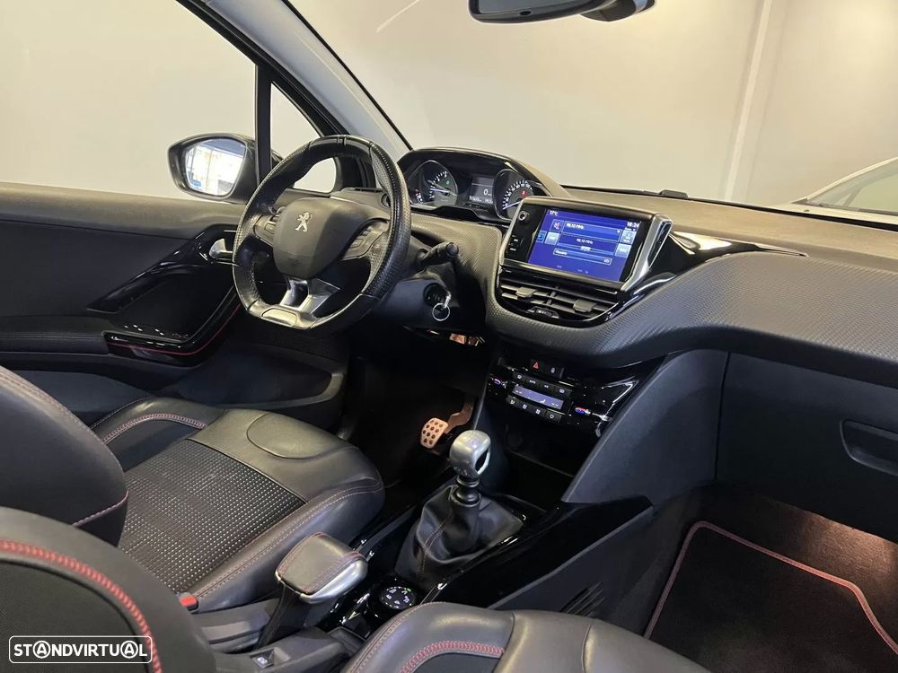 Peugeot 2008 1.2 PureTech GT - 9