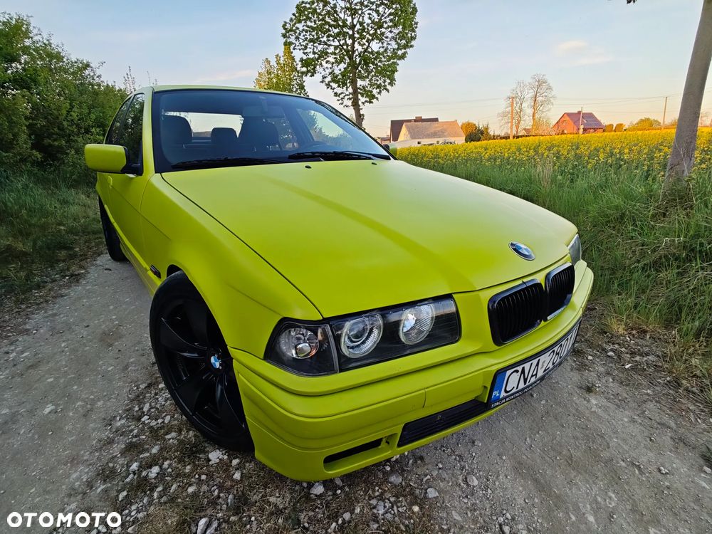 BMW Seria 3 318i - 29