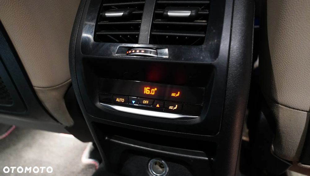 BMW X3 xDrive30i Luxury Line - 20