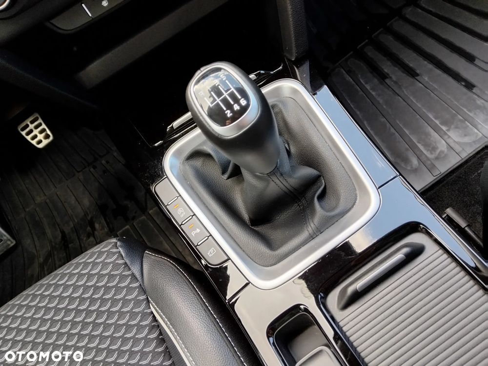 Kia Ceed 1.5 T-GDI Business Line - 15