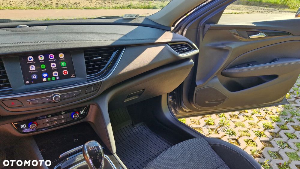 Opel Insignia - 11