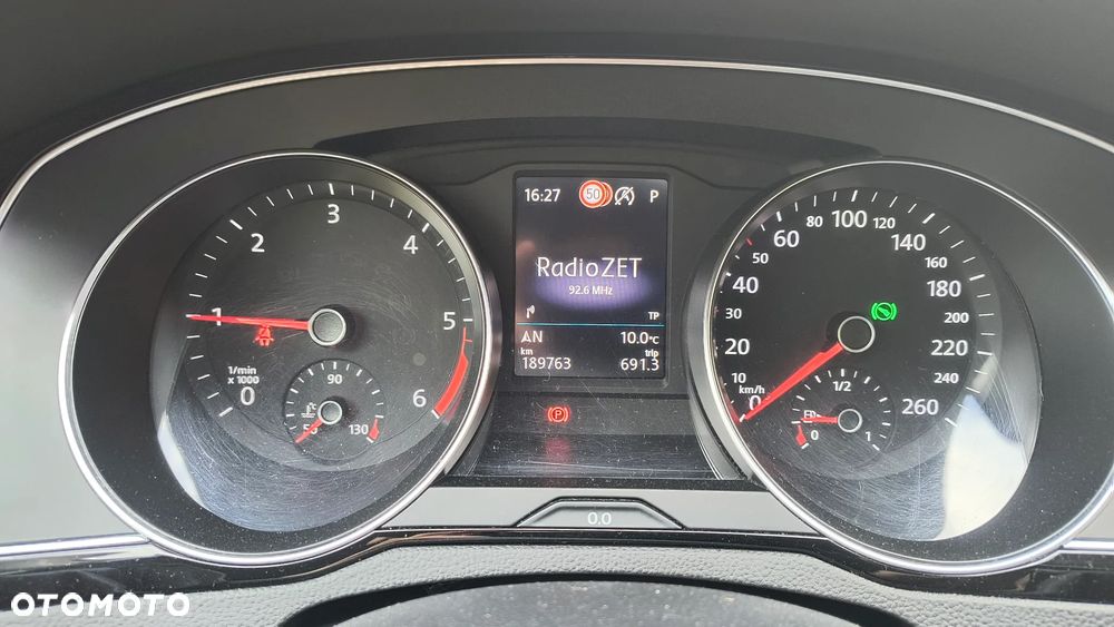 Volkswagen Passat - 6