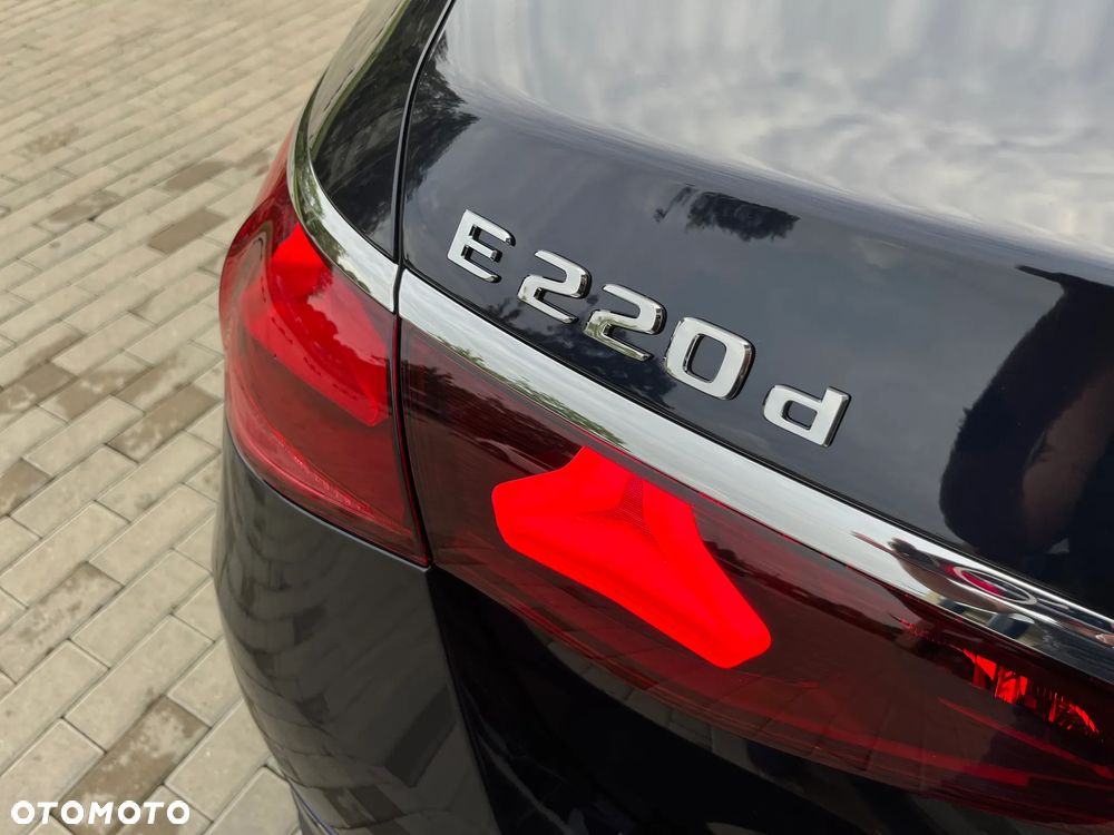 Mercedes-Benz Klasa E - 12