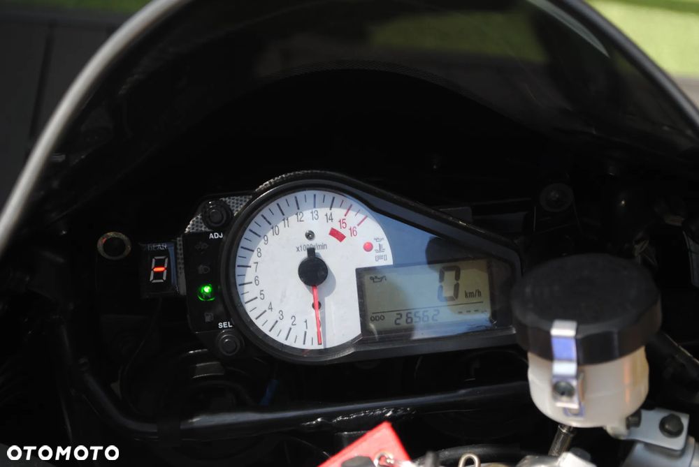 Suzuki GSX-R - 12