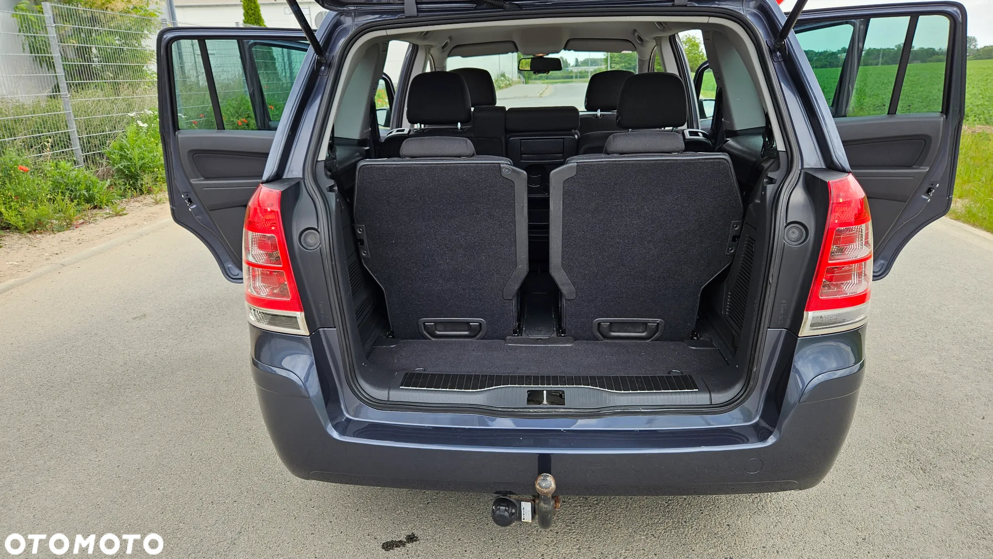 Opel Zafira 1.8 Cosmo - 19