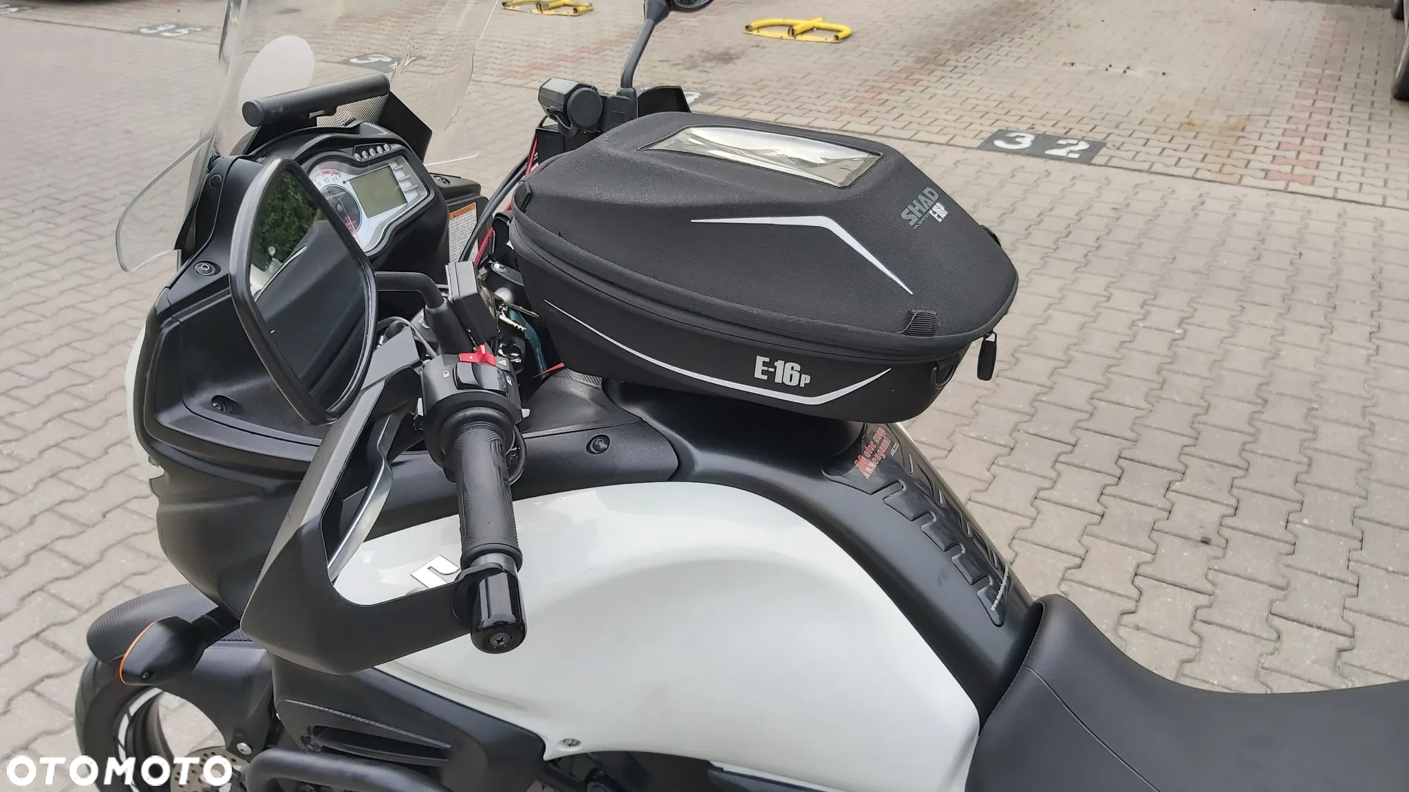 Suzuki DL - 8
