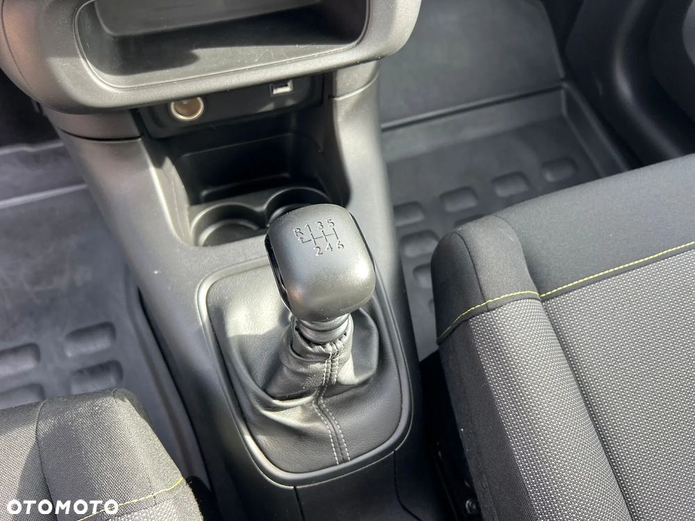 Citroën C3 BlueHDi 100 S&S FEEL - 25