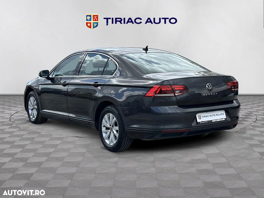 Volkswagen Passat - 3