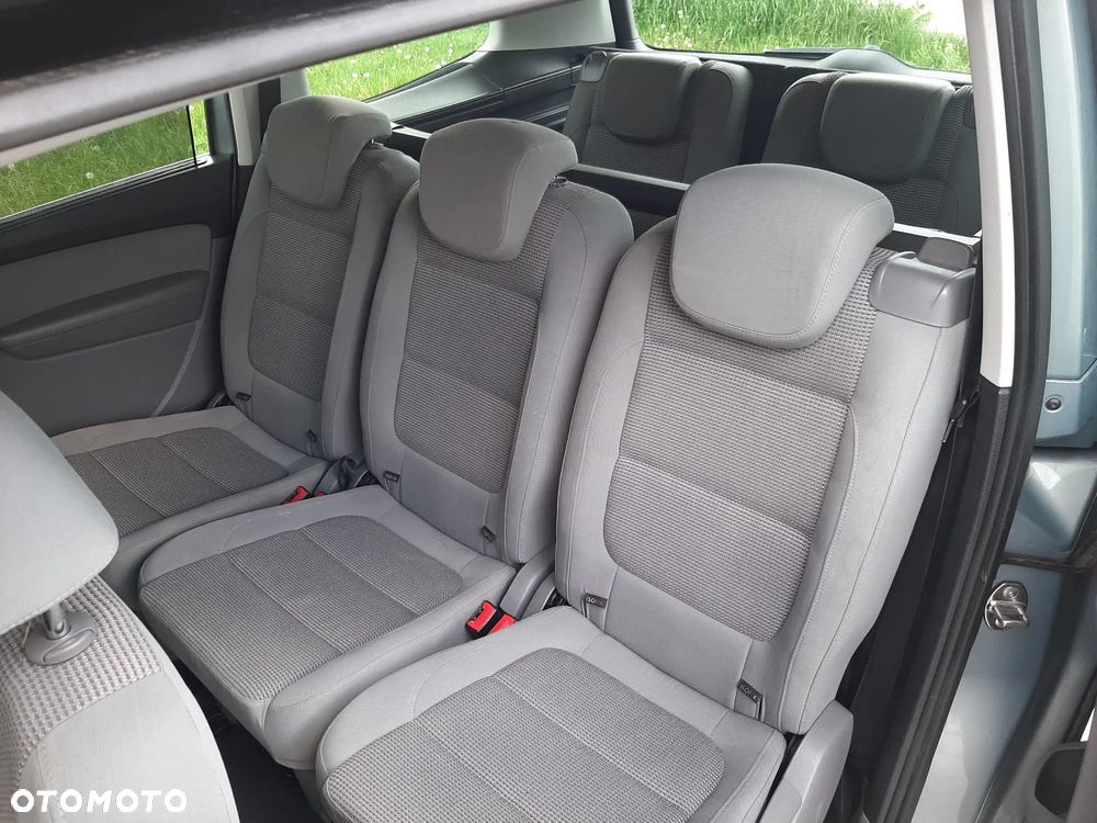 Volkswagen Sharan 2.0 TDI DSG BlueMotion Technology Trendline - 24