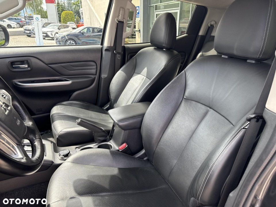 Mitsubishi L200 - 11