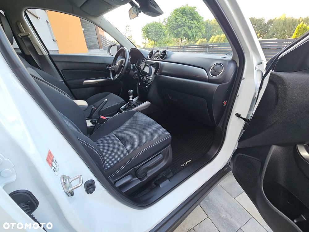 Suzuki Vitara 1.4 Boosterjet mHEV Premium Plus 2WD - 12