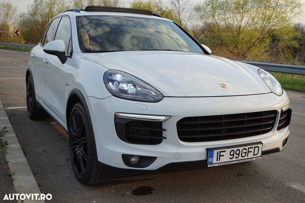 Porsche Cayenne - 2