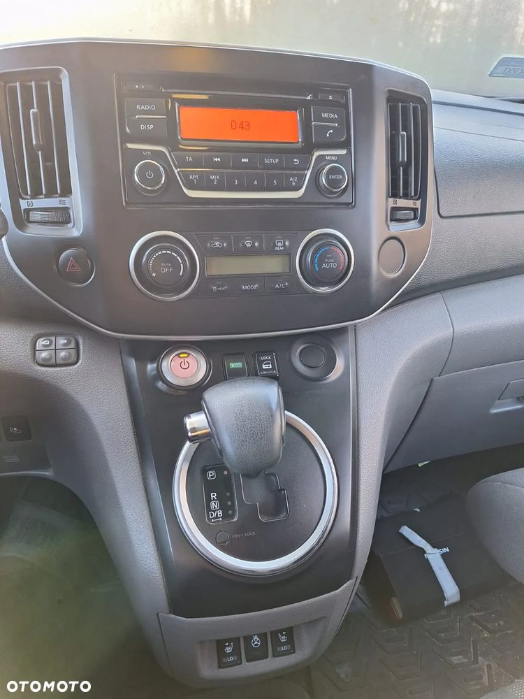 Nissan E-NV200 - 9