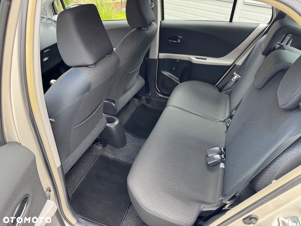 Toyota Yaris 1.33 Prestige - 15