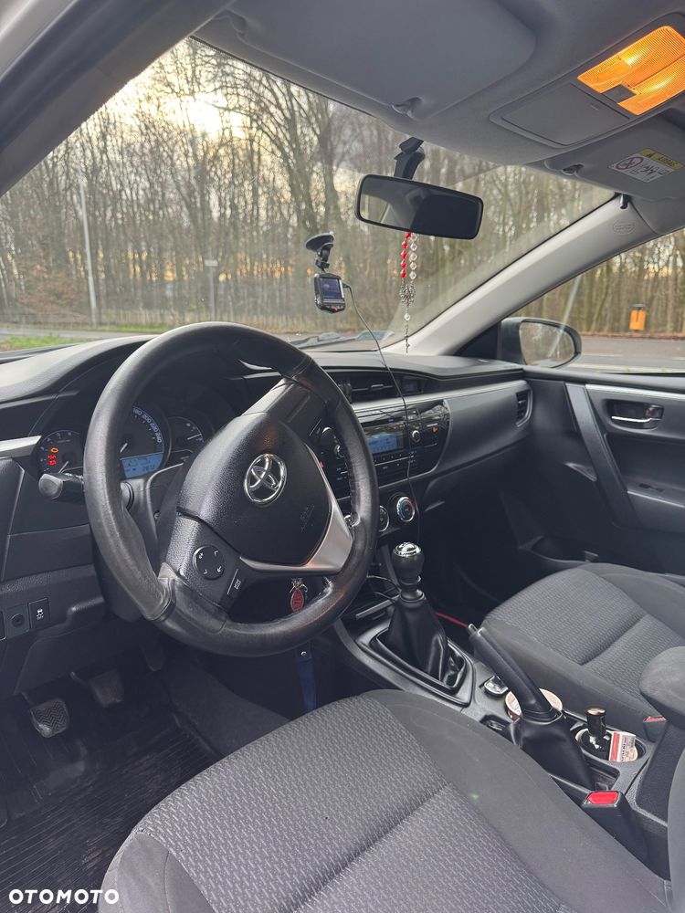 Toyota Corolla 1.4 D-4D Comfort - 6