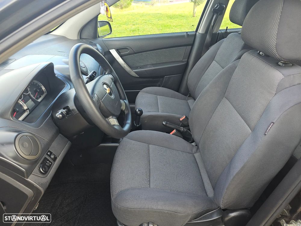 Chevrolet Aveo 1.2 LT - 10