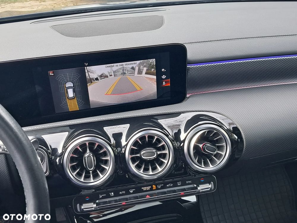 Mercedes-Benz CLA 200 d 8G-DCT Special Edition - 27