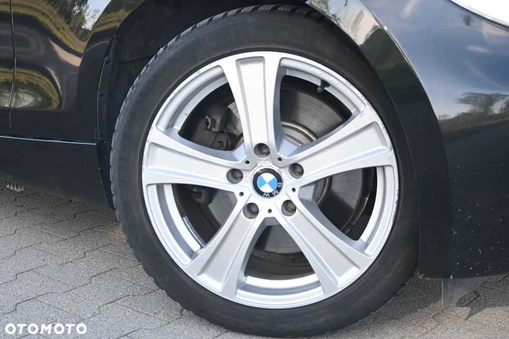 BMW Seria 1 123d - 2