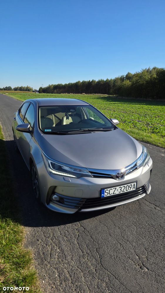 Toyota Corolla - 1