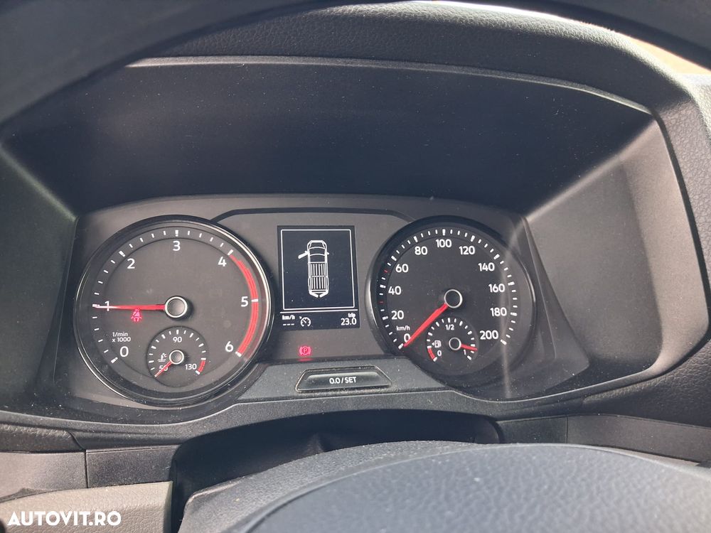 Volkswagen Crafter Furgon L3H2 2.0 TDI - 4