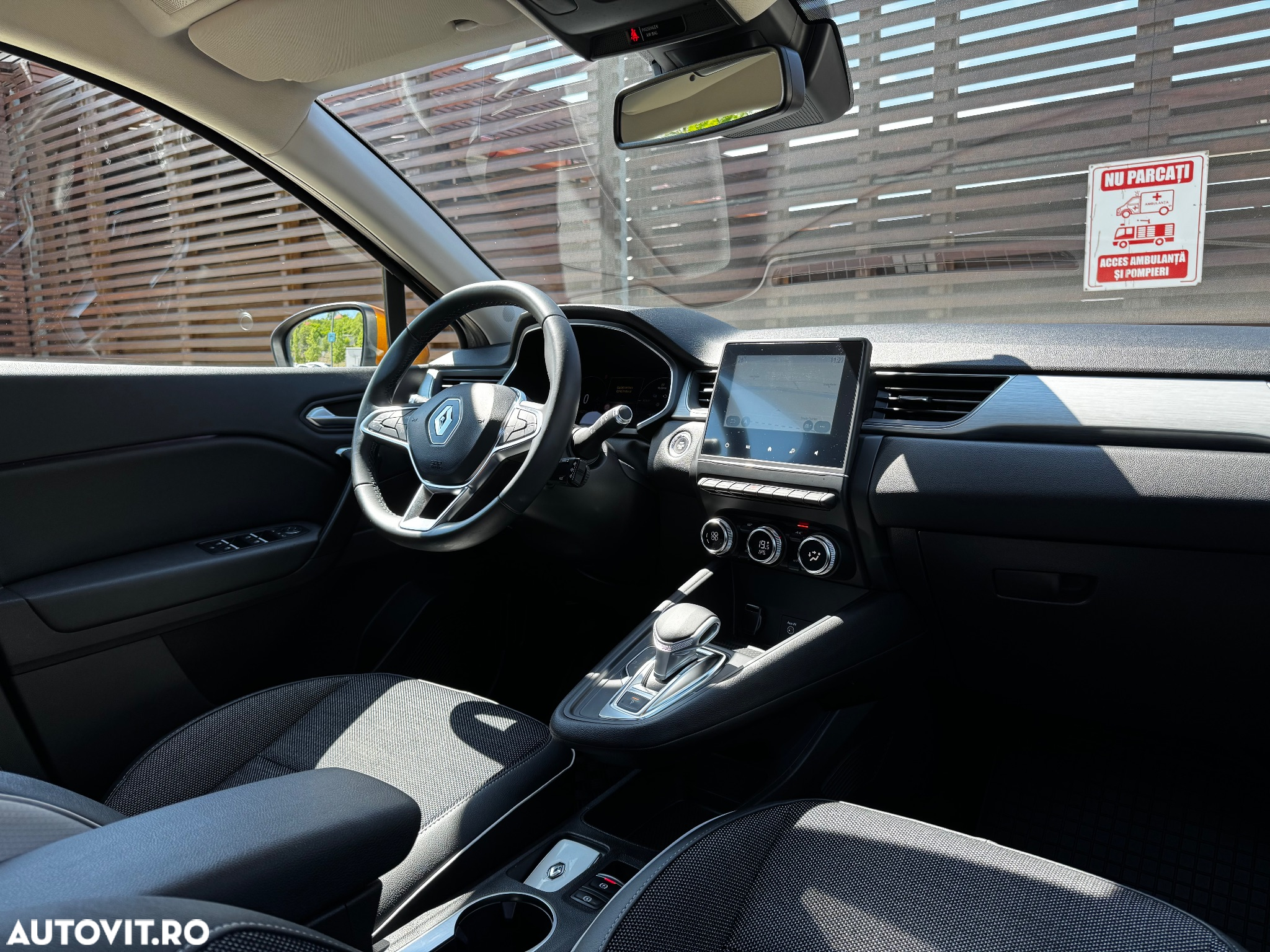 Renault Captur - 22