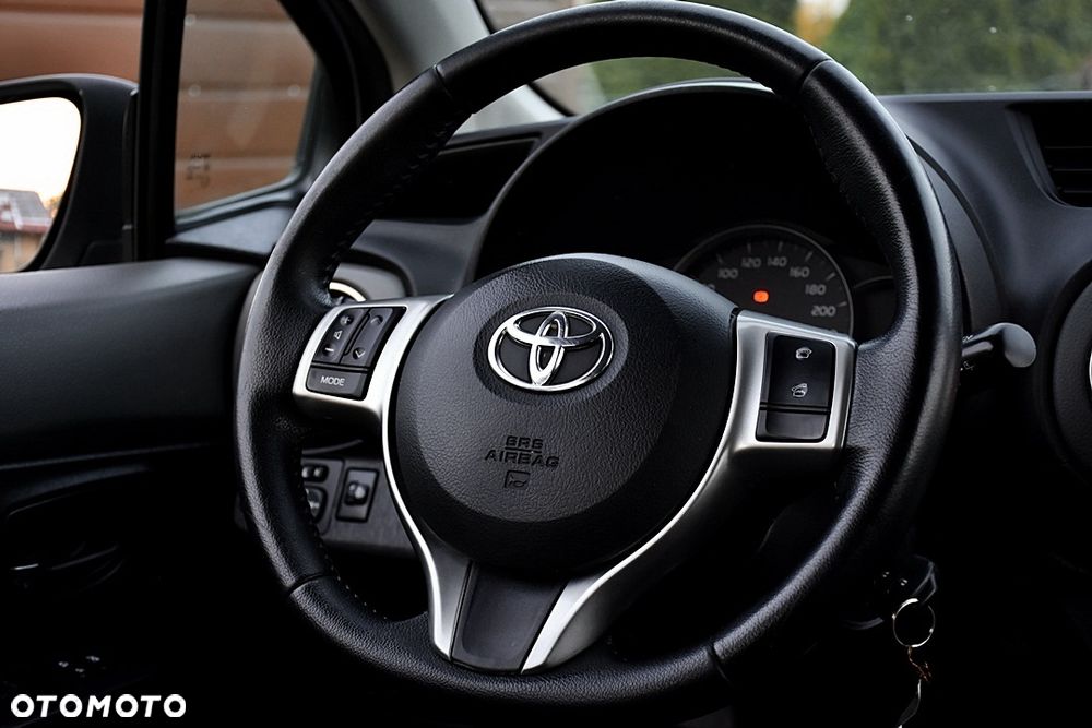 Toyota Yaris 1.33 Sol - 19