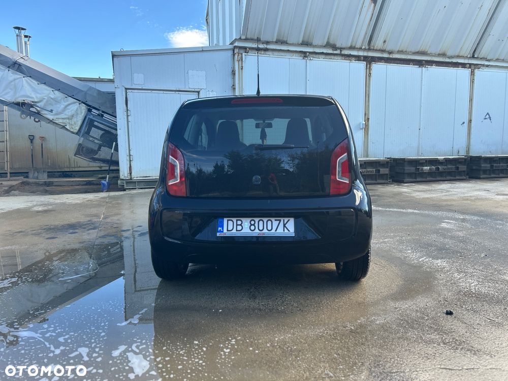 Volkswagen up! - 6