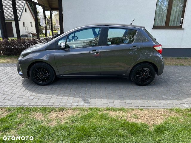 Toyota Yaris 1.5 Premium CVT - 11