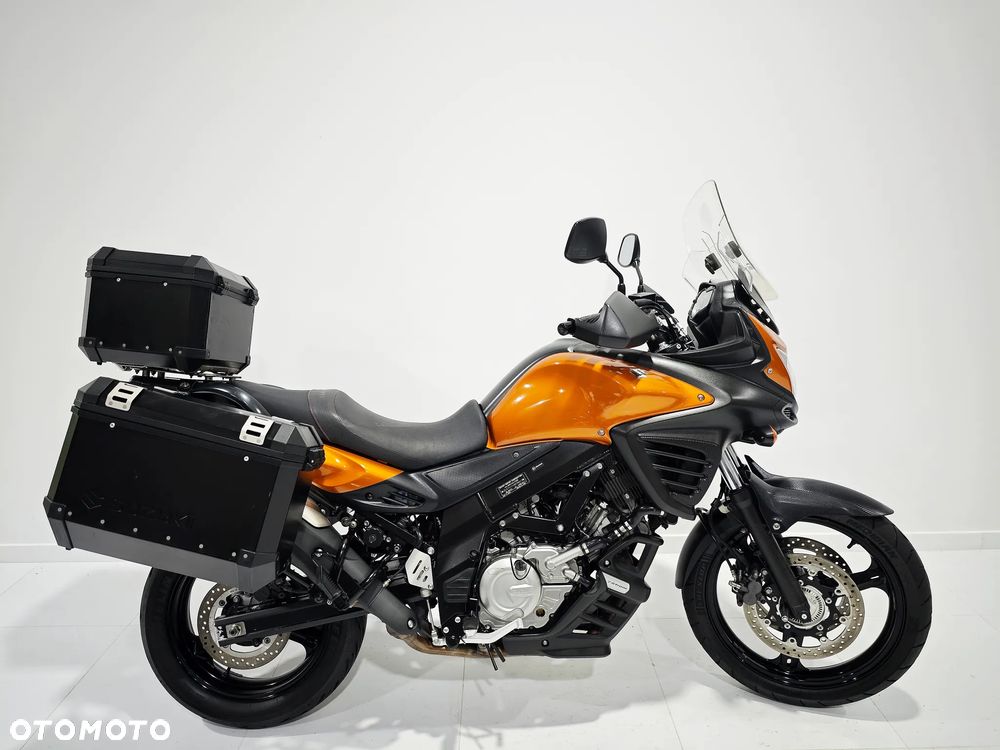 Suzuki V-STROM - 1