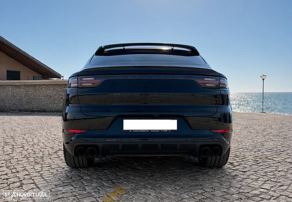 Porsche Cayenne Coupé Turbo S E-Hybrid Tiptronic S - 4