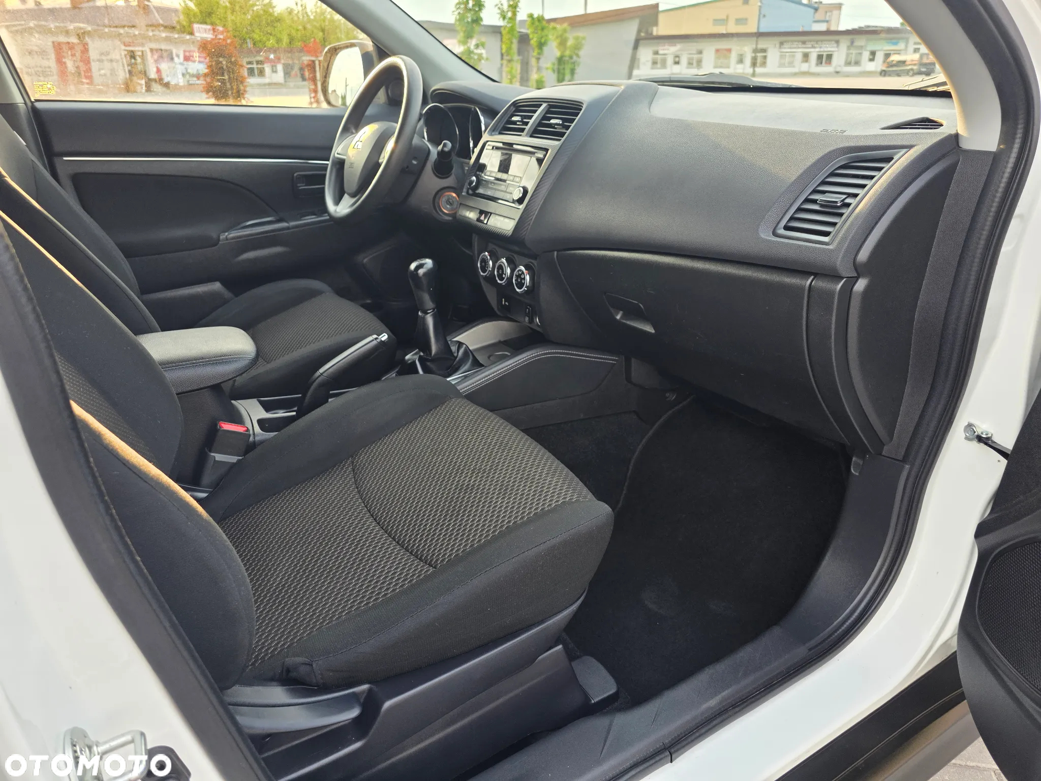 Mitsubishi ASX 1.6 2WD Comfort Edition - 22