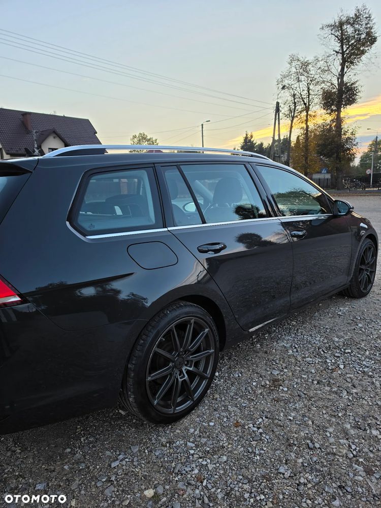 Volkswagen Golf 1.6 TDI Comfortline DSG - 14