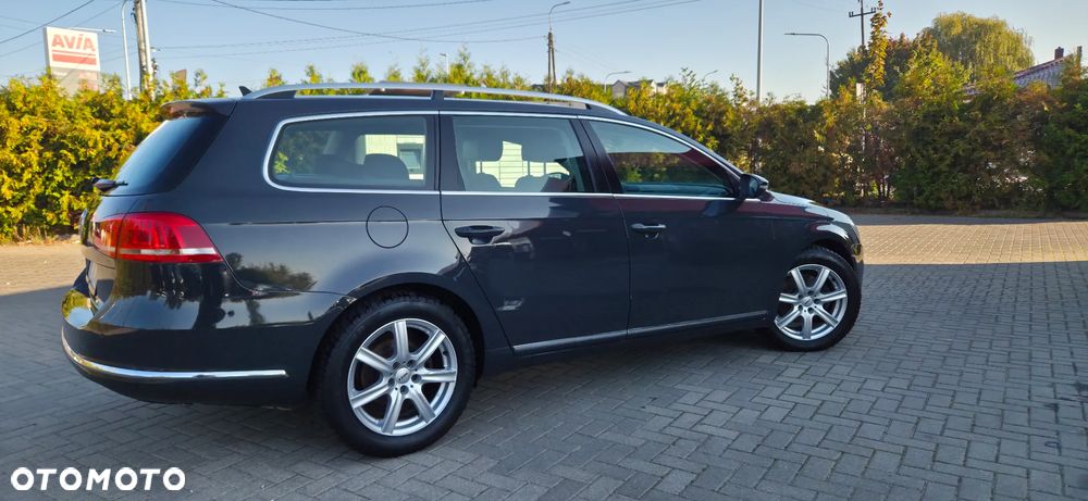 Volkswagen Passat Variant 2.0 Blue TDI DSG SCR Highline - 17