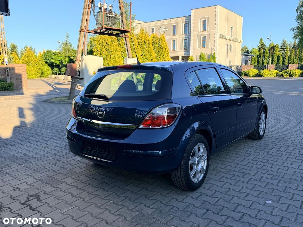 Opel Astra 1.6 Innovation - 16