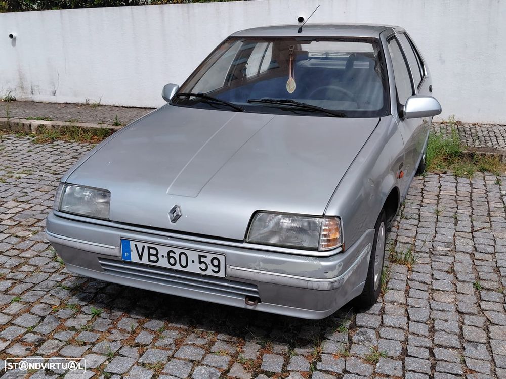 Renault 19 1.4 GTS - 1