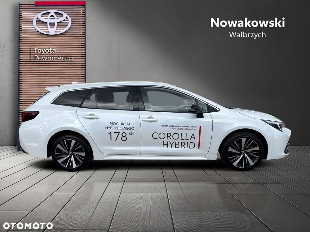 Toyota Corolla 2.0 Hybrid Style - 6