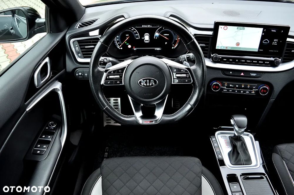 Kia Ceed 1.6 CRDi SCR GT-Line DCT - 25