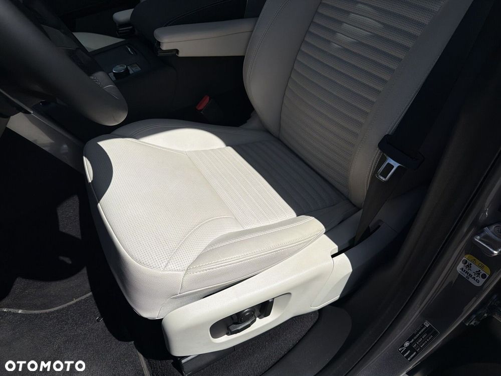 Land Rover Discovery - 13