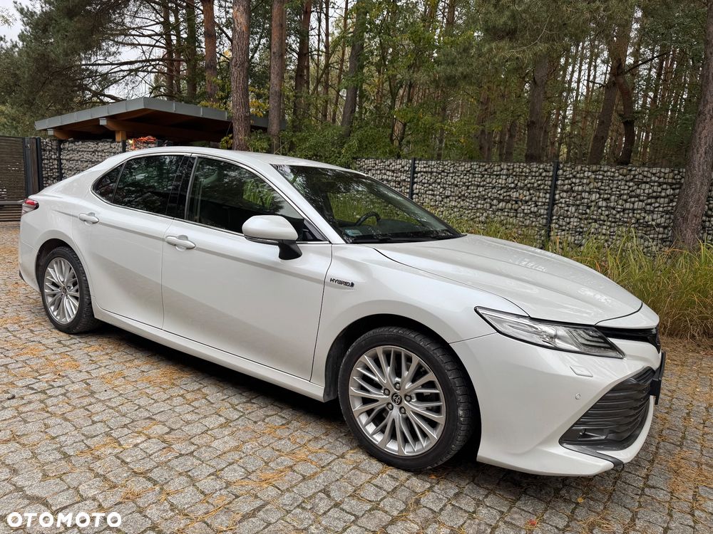 Toyota Camry 2.5 Hybrid Executive CVT - 3