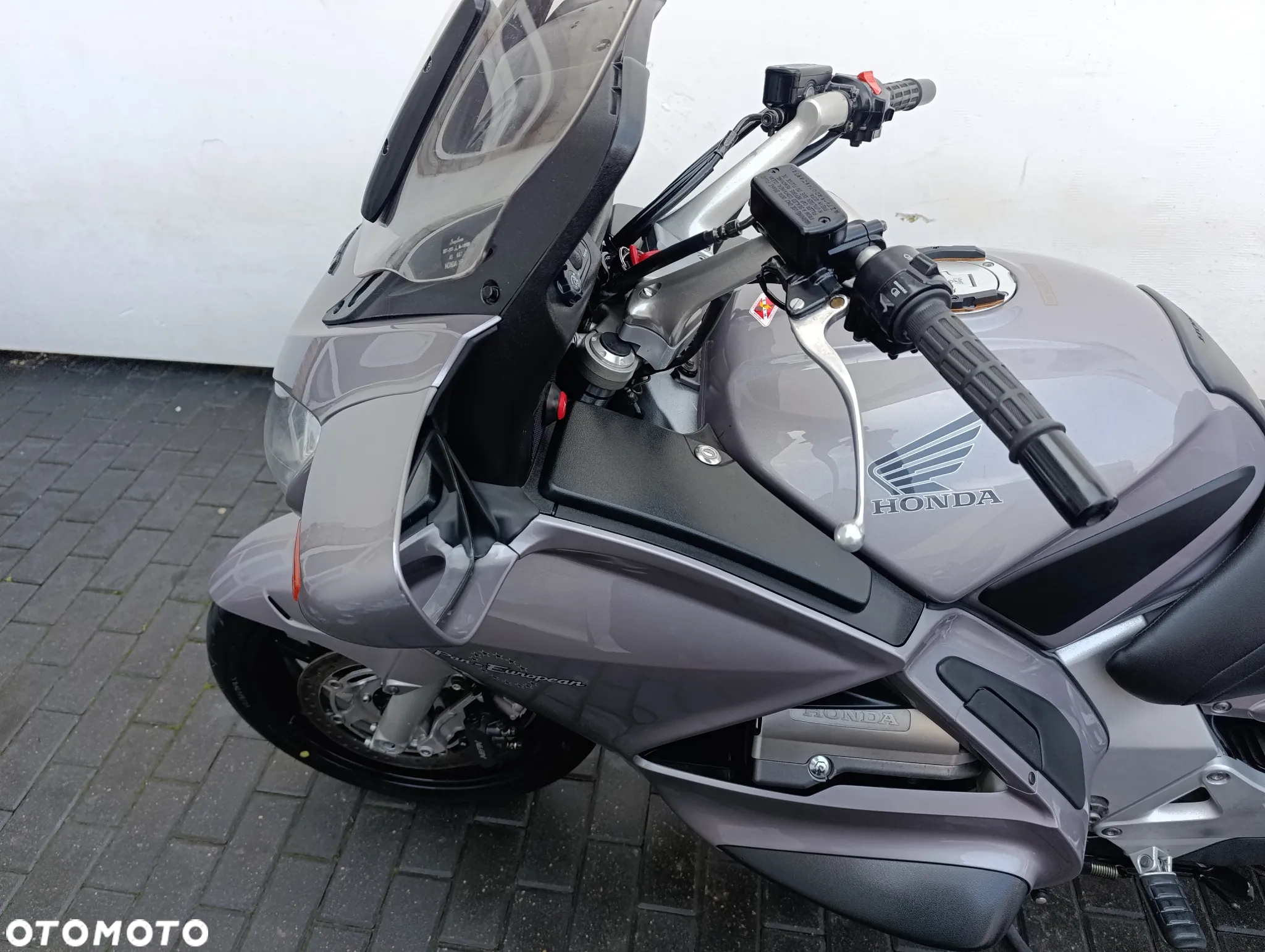Honda ST - 11