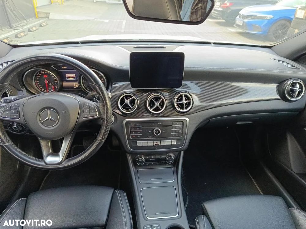 Mercedes-Benz CLA - 11