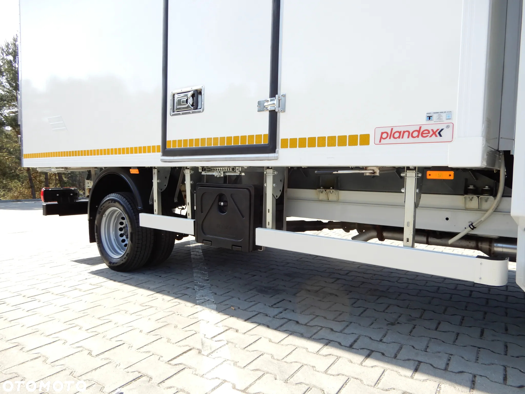Mercedes-Benz Sprinter 516 CDI 163 KM 2.2 CDI Chłodnia Mroźnia -32*C +29*C Boczne Drzwi x 2 Izoterma PLANDEX 4.19 Cm 8.E.Palet Agregat Thermo King V300 MAX Zasilany Na Postoju V230 Stan Auta Jak NOWY - 11