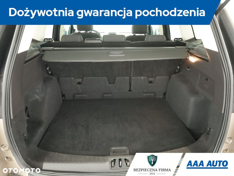 Ford Kuga - 11