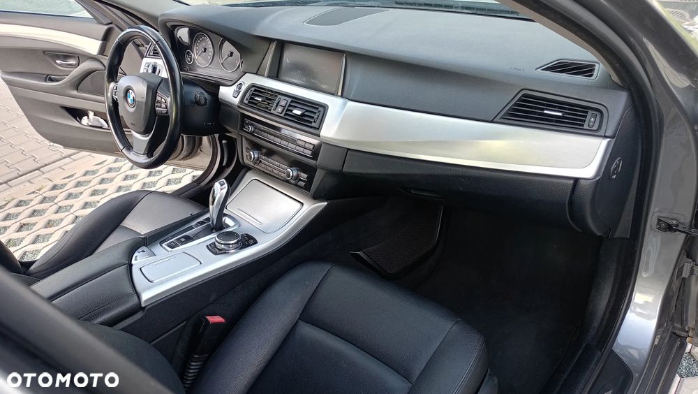 BMW Seria 5 518d Business Edition - 22