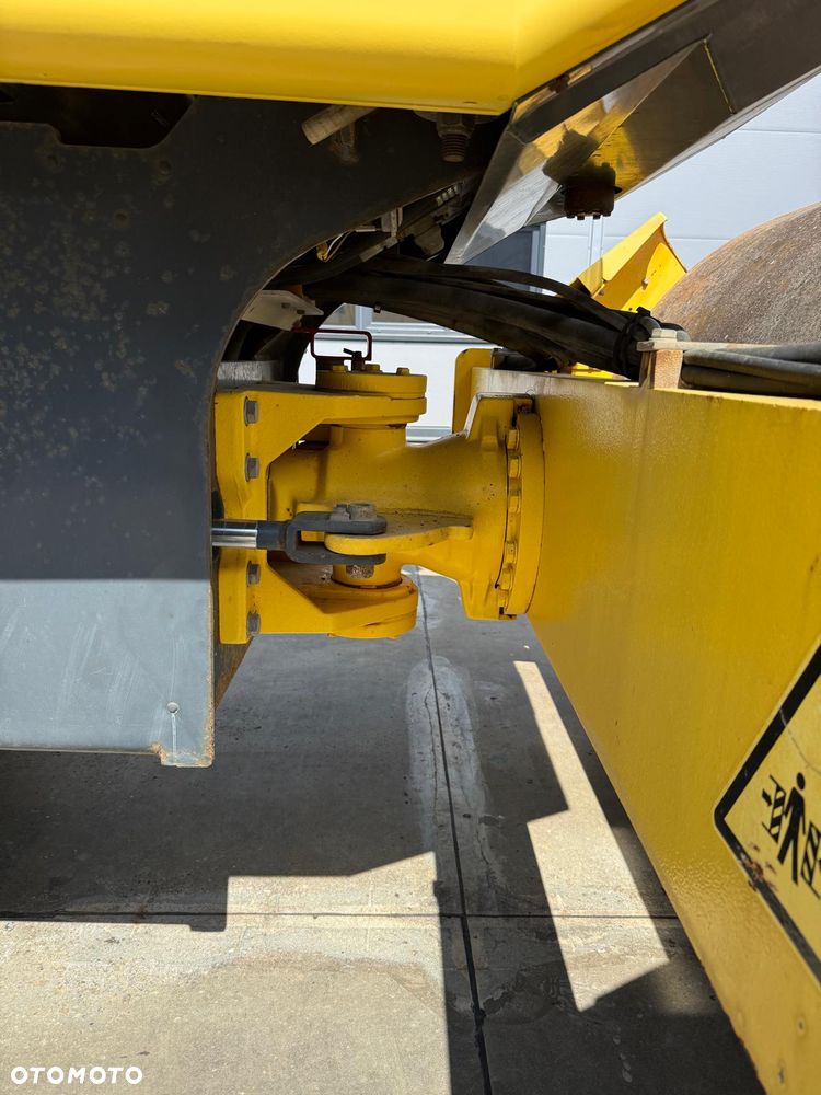 Bomag BW 213 DH-4 - 9