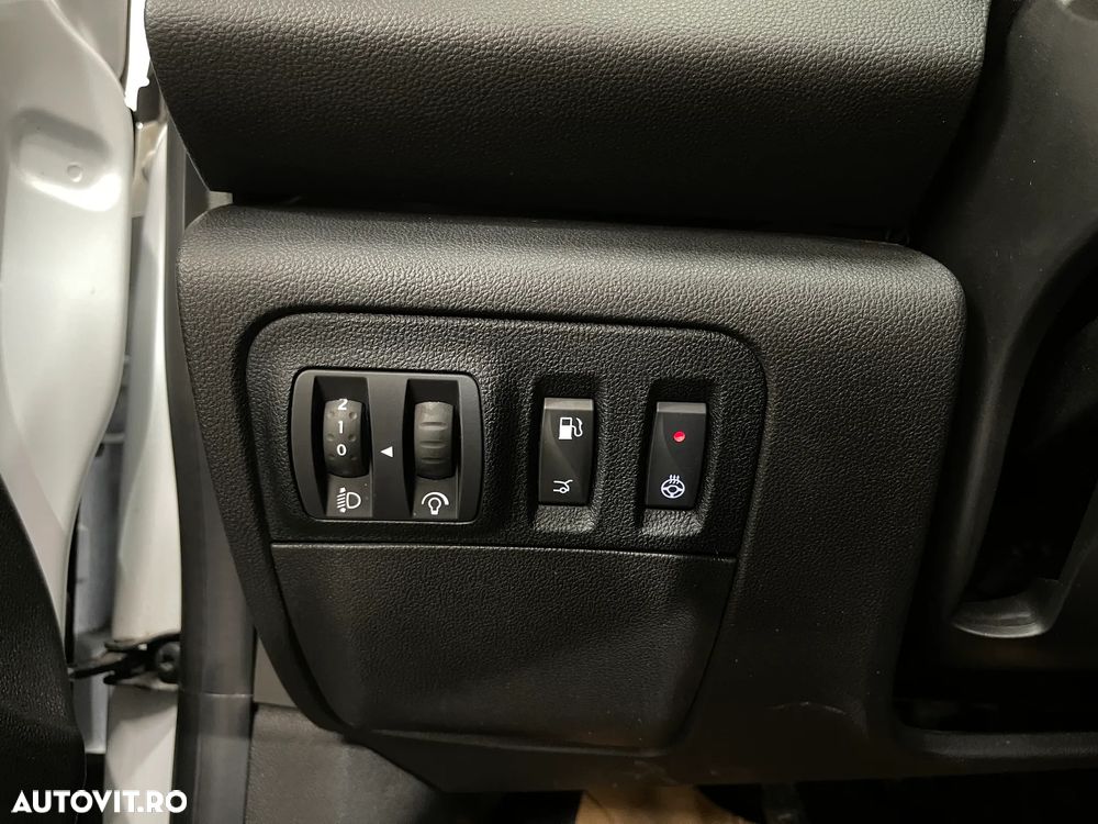 Renault Megane TCe 140 GPF Equilibre - 19