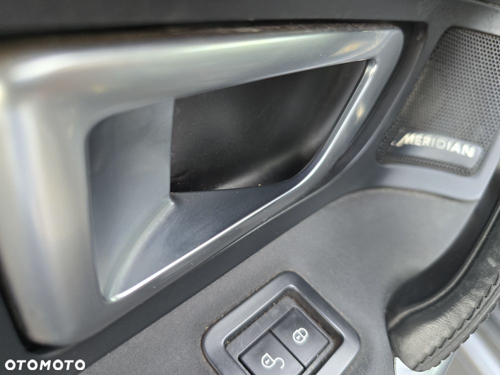 Land Rover Discovery Sport TD4 HSE Luxury - 15