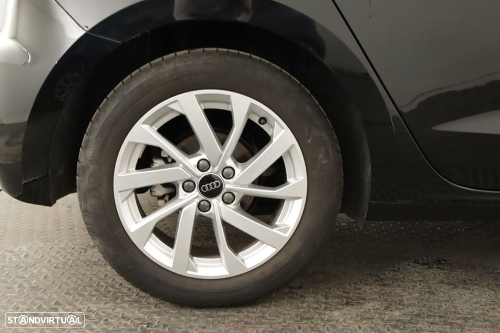 Audi A1 Sportback 30 TFSI Advanced S tronic - 5