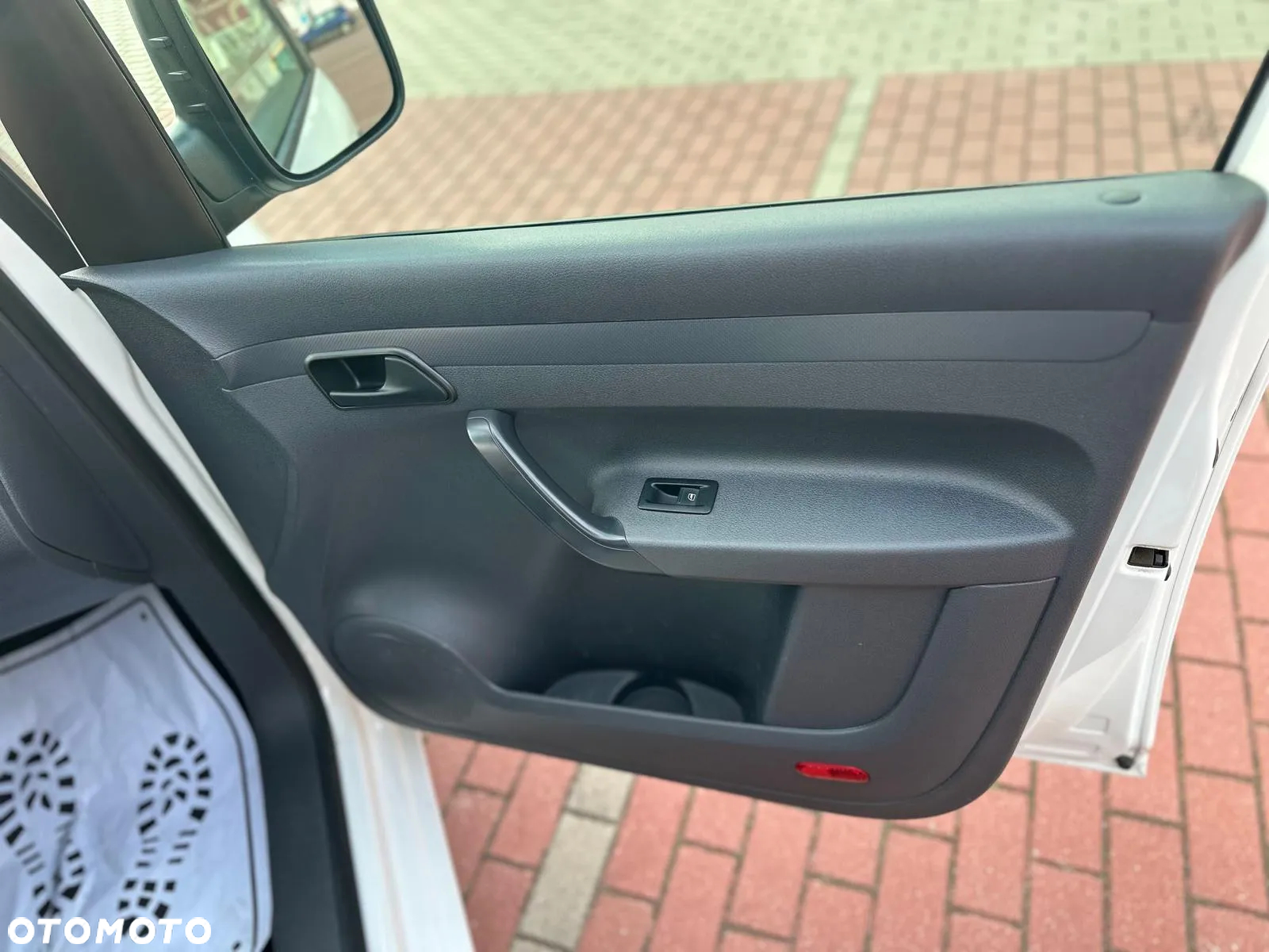Volkswagen Caddy 1.6 TDI - 23